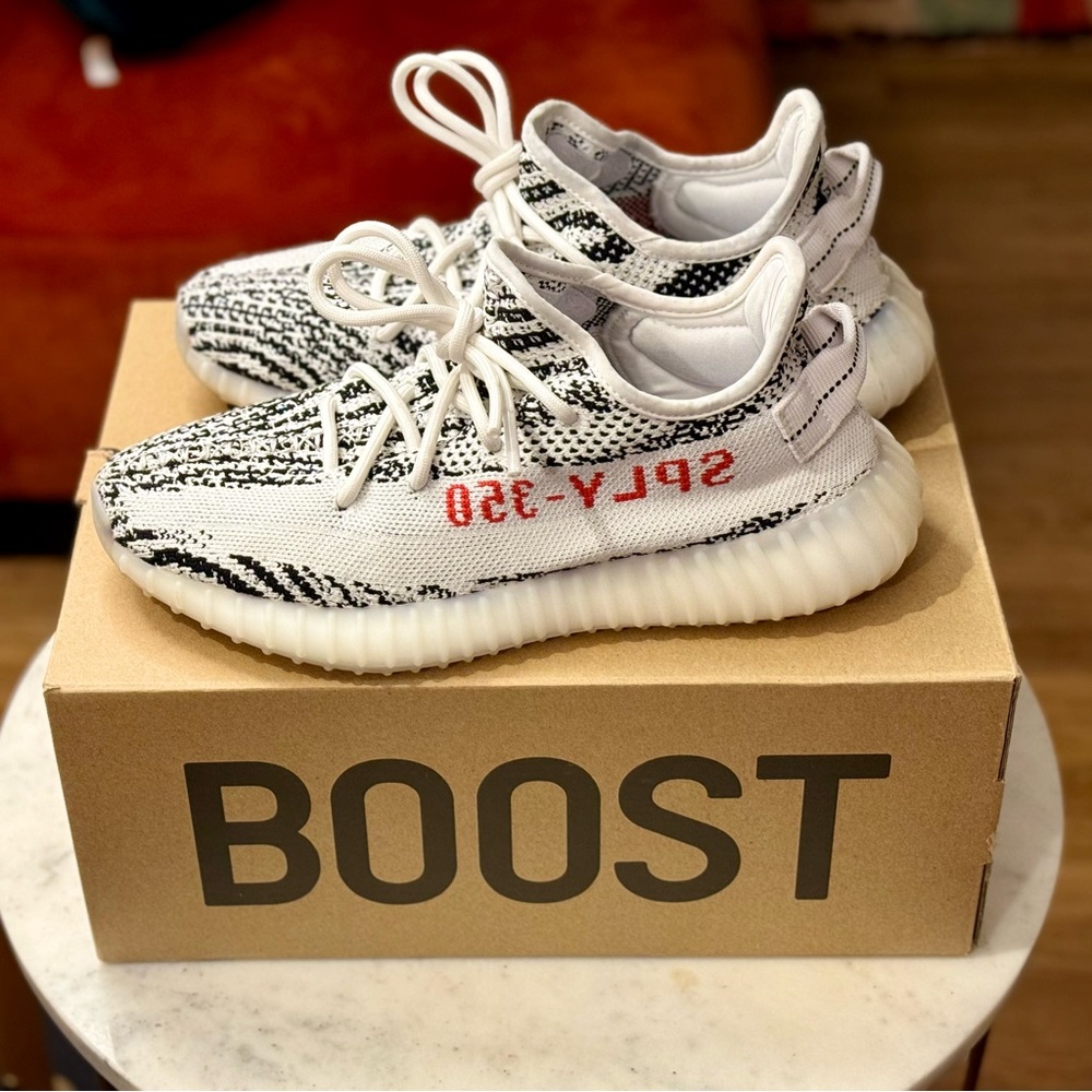 Yeezy Boost 350 V2 Zebra Size 7 Adidas Sneakers